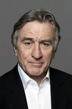 Robert De Niro as Dwight Hansen
One of the most celebrated actors of all time, Robert De Niro is utterly terrifying in this movie. His role as Dwight Hansen isn’t as deranged as Max Cady in Cape Fear (1991), but his foul-mouthed, insecure bully is far more realistic. It’s been overshadowed by his celebrated performances in films like Raging Bull (1980) and Goodfellas (1990), but he’s terrific here.