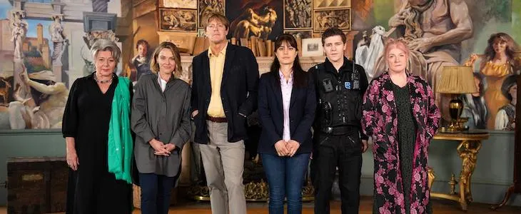 Cast of Beyond Paradise