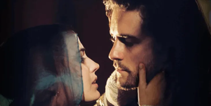 Eva Green’s Sibylla seduces Balian. The Kingdom Of Heaven actress would later become a celebrated Bond Girl in Casino Royale.