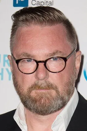 Director Michael Caton-Jones
Director Michael Caton-Jones is a celebrated director with a varied filmography. He received positive reviews for his work on Scandal (1989) and Memphis Belle (1990) before scoring a minor box office hit with Doc Hollywood (1991). This Boy’s Life was his fourth feature, and he has been credited with launching Leonardo DiCaprio’s career.